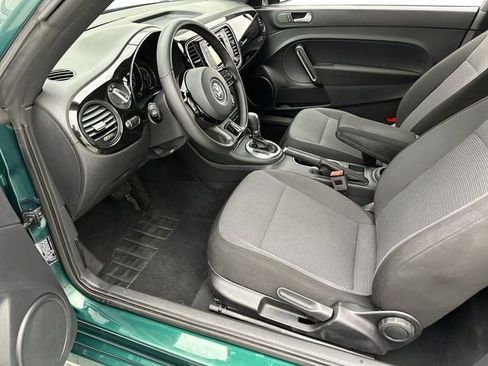 Used 2018 Volkswagen Beetle 2.0T S image 12