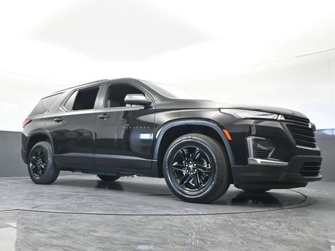 Used 2023 Chevrolet Traverse LT w/ Midnight/Sport Edition image 65