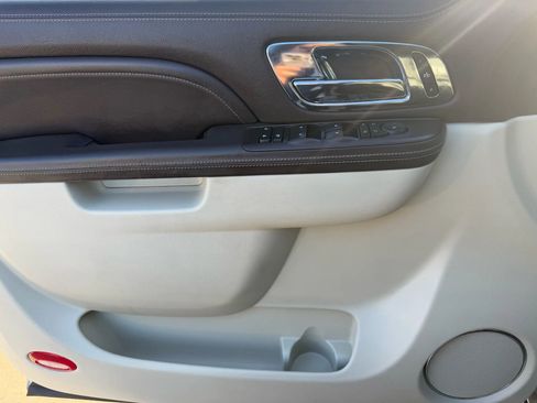 Used 2013 Cadillac Escalade ESV Platinum image 20