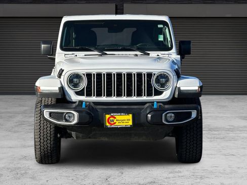 Used 2024 Jeep Wrangler Unlimited Sahara AWD/4WD image 10