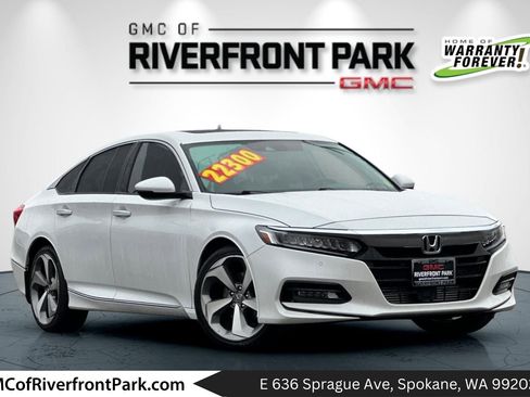 Used 2018 Honda Accord Touring image 1