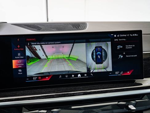 New 2026 BMW X5 xDrive50e w/ M Sport Package image 31