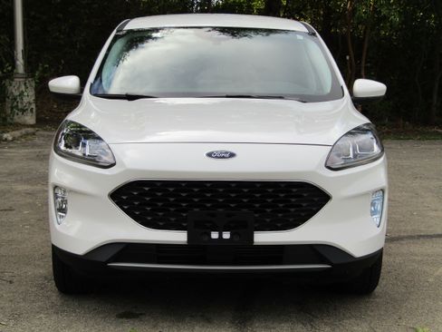 Certified 2022 Ford Escape SEL w/ Technology Package image 8