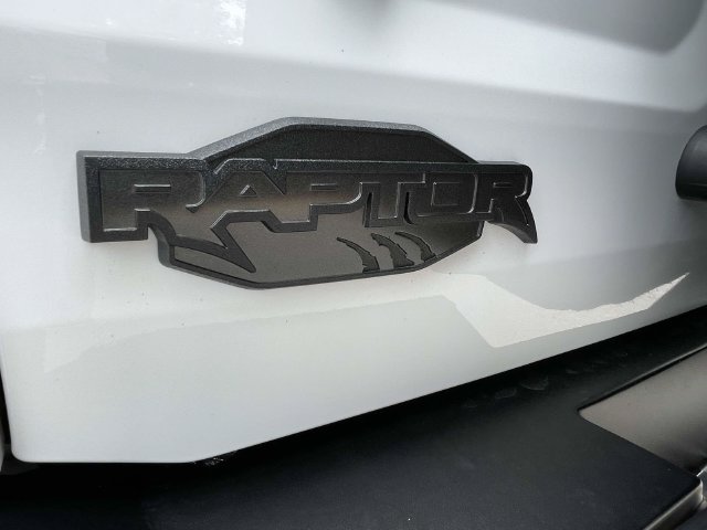 New 2026 Ford Bronco Raptor w/ Interior Carbon Fiber Pack AWD/4WD image 39