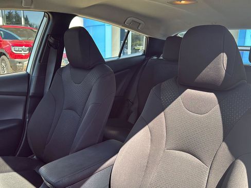 Used 2019 Toyota Prius LE AWD/4WD image 7