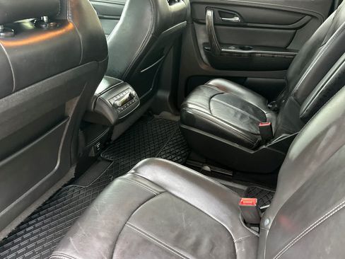 Used 2014 GMC Acadia SLT AWD/4WD image 4