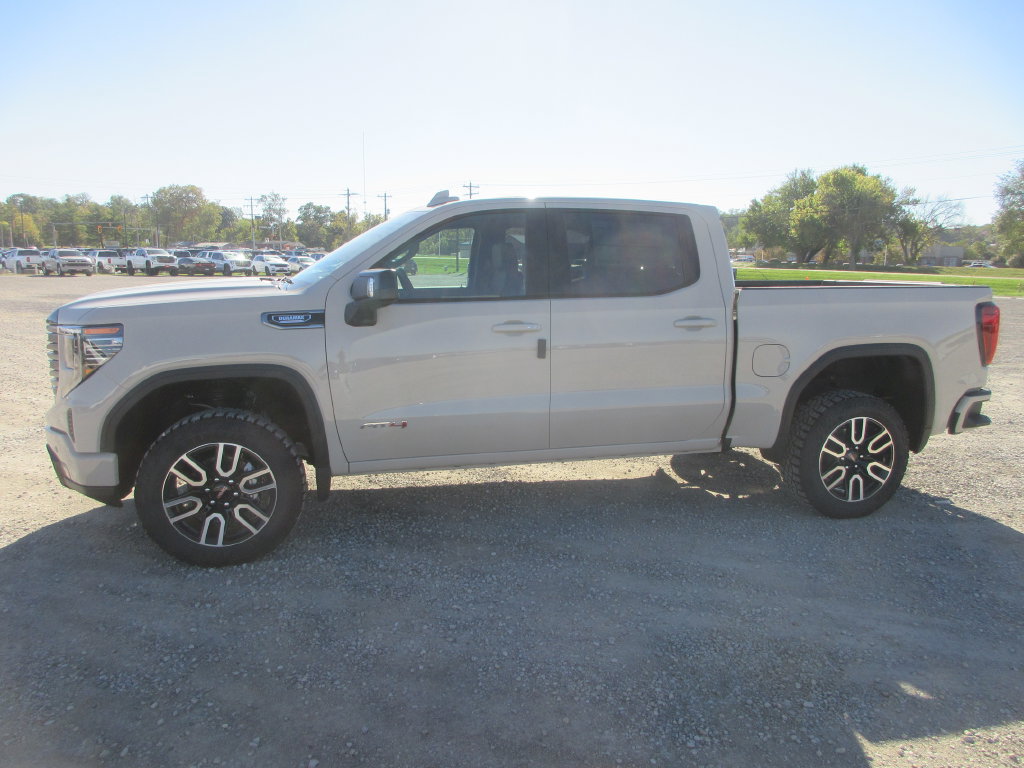 New 2026 GMC Sierra 1500 AT4 w/ AT4 Premium Package AWD/4WD image 9