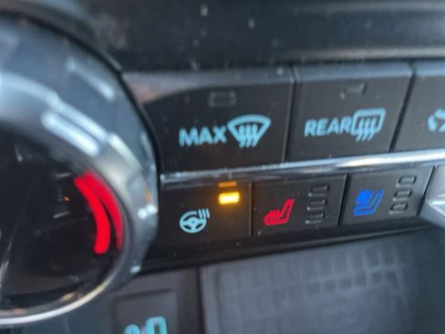 Used 2022 Ford F150 Lariat w/ Equipment Group 502A High image 33