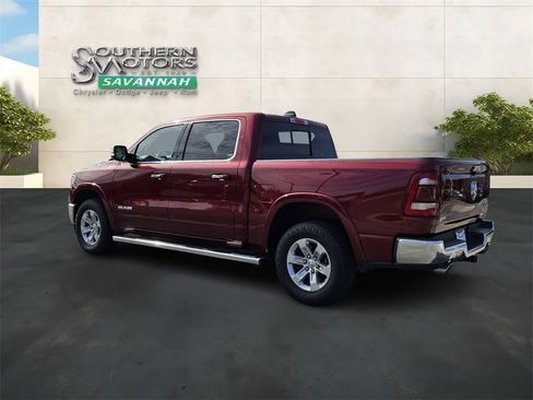 Used 2022 RAM 1500 Laramie AWD/4WD image 3