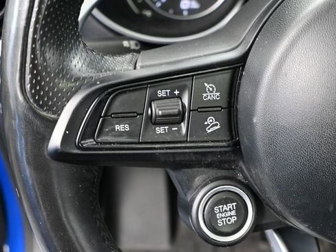 Used 2020 Alfa Romeo Stelvio Ti Sport w/ Quick Order Package 22S Sport AWD/4WD image 31