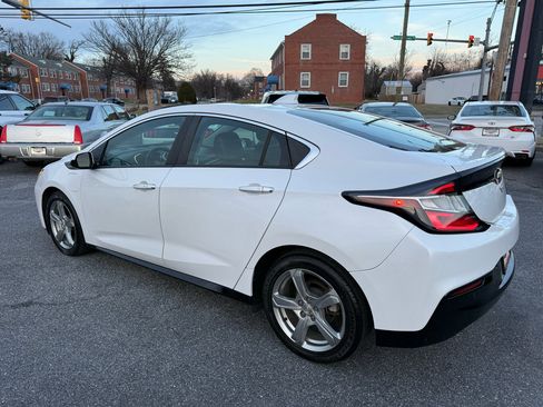 Used 2017 Chevrolet Volt Premier w/ Driver Confidence II Package image 11