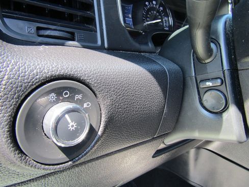 Used 2016 Lincoln Navigator L Select image 18