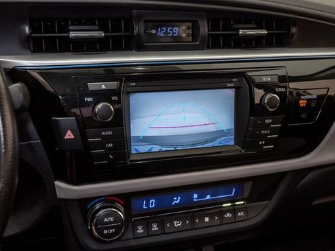 Used 2014 Toyota Corolla LE FWD image 14