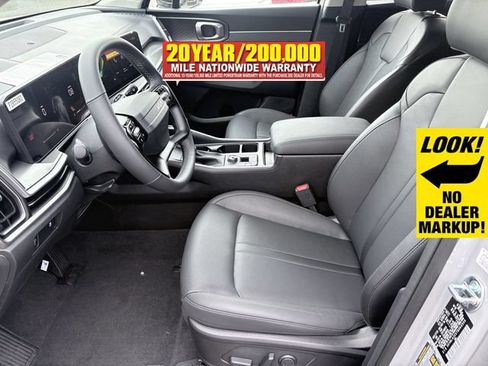 New 2026 Kia Sorento S FWD image 8