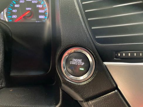 Used 2019 Chevrolet Suburban Premier AWD/4WD image 39