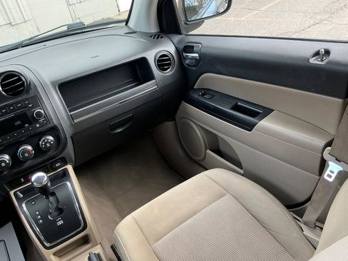 Used 2012 Jeep Compass Sport image 17