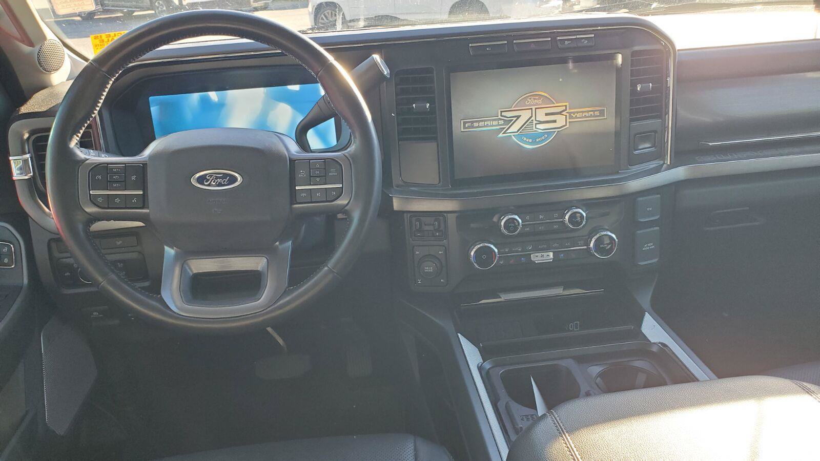 Used 2023 Ford F350 Lariat w/ Sport Appearance Package AWD/4WD image 7