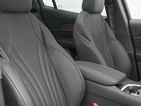 New 2025 Maserati Grecale Modena image 37