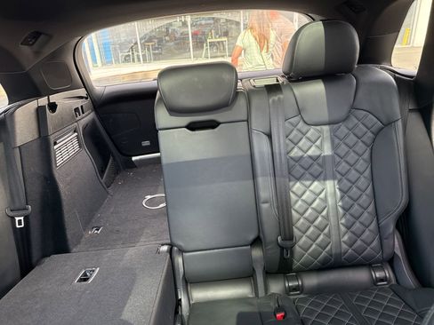Used 2021 Audi SQ5 Prestige w/ Prestige Package image 13
