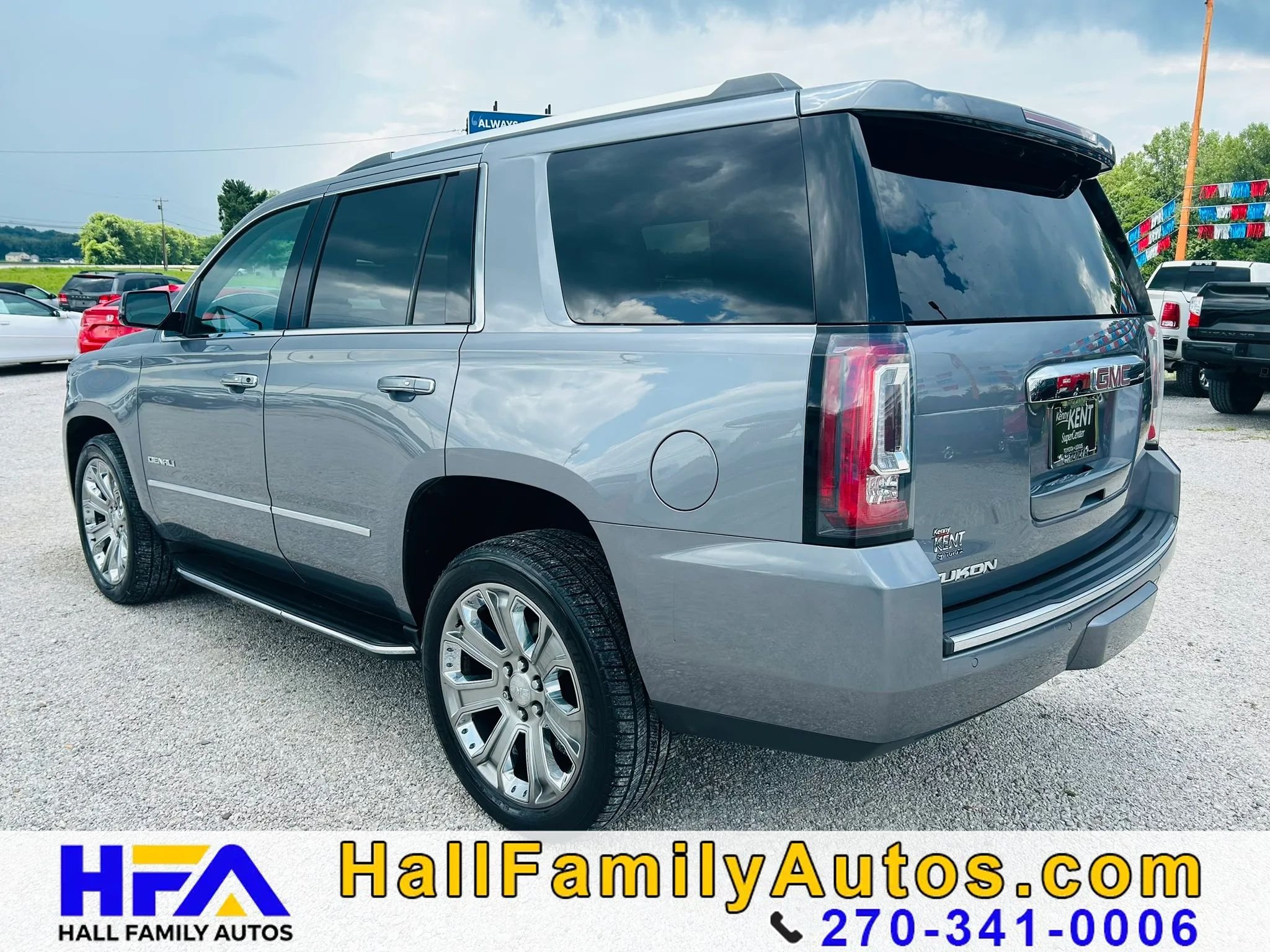 Used 2018 GMC Yukon Denali w/ Open Road Package AWD/4WD image 3
