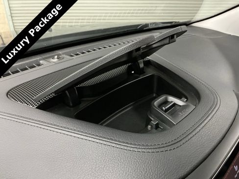 Used 2019 Jeep Cherokee Limited w/ Luxury Group image 25