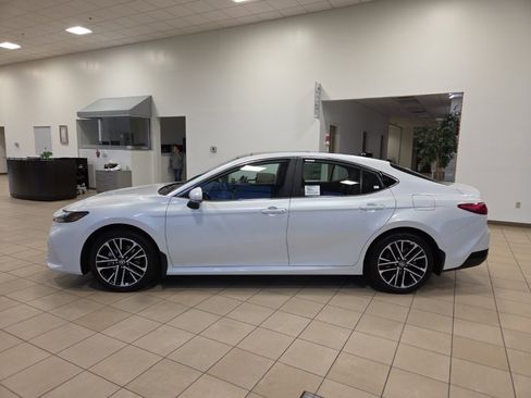 New 2026 Toyota Camry XLE image 2