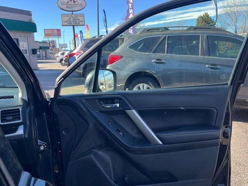 Used 2018 Subaru Forester 2.5i Premium image 11