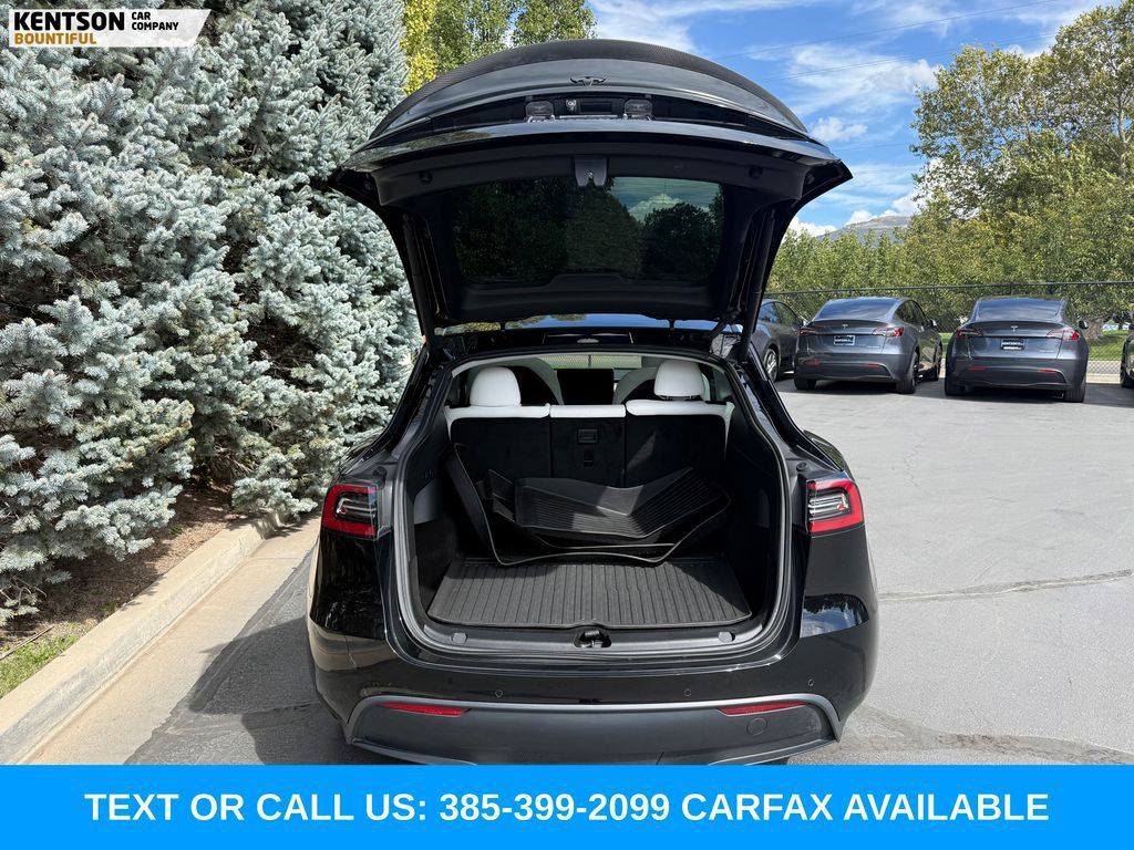 Used 2022 Tesla Model Y Performance AWD/4WD image 27