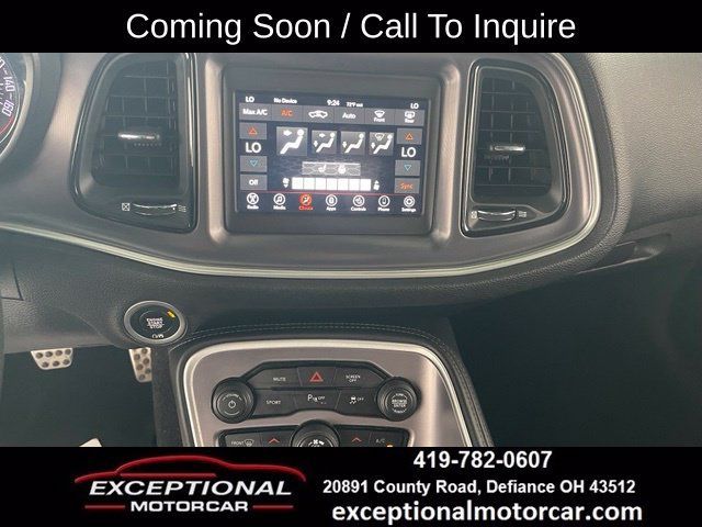 Used 2020 Dodge Challenger R/T w/ Driver Convenience Group RWD image 41