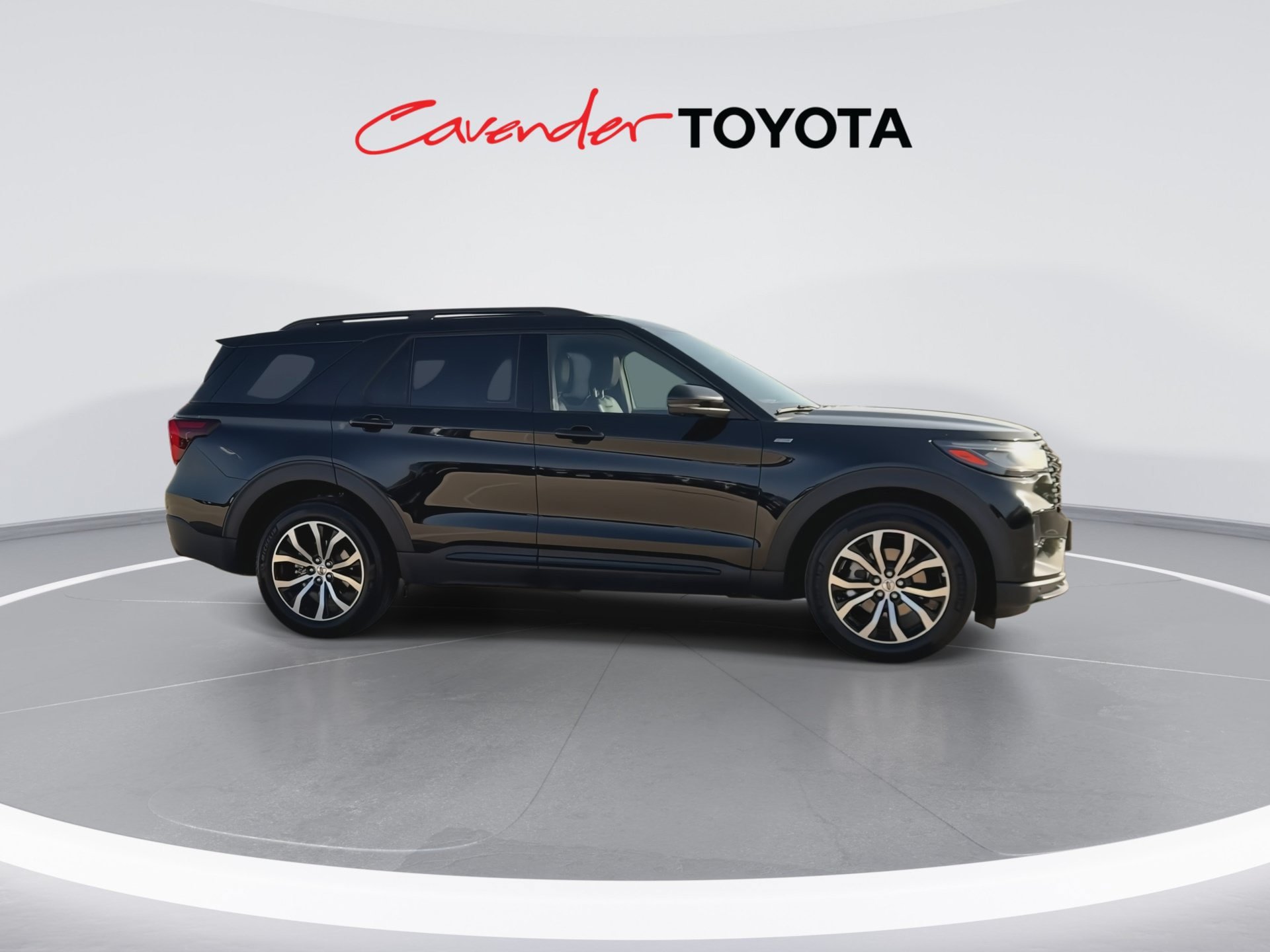 Used 2026 Ford Explorer ST-Line AWD/4WD image 9