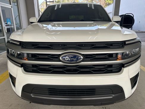 Certified 2024 Ford Expedition Max XLT image 8