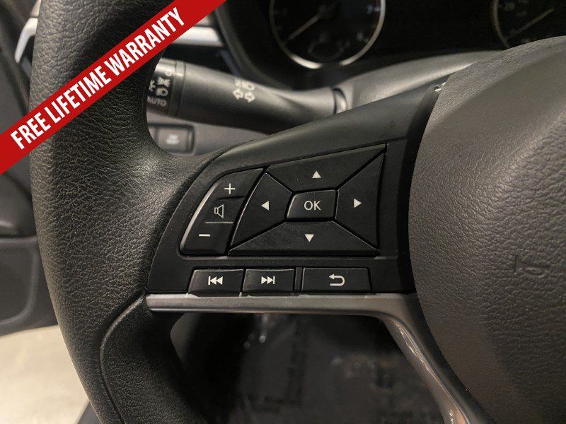Used 2025 Nissan Altima 2.5 SV FWD image 34