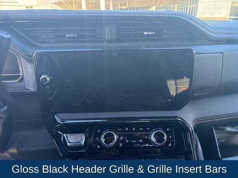 Used 2025 GMC Sierra 2500 AT4 w/ AT4 Premium Plus Package image 30