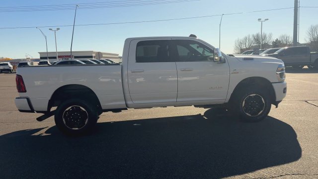 Used 2026 RAM 2500 Laramie AWD/4WD image 9
