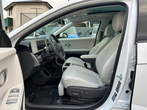 Used 2024 Hyundai Ioniq 5 Limited image 13