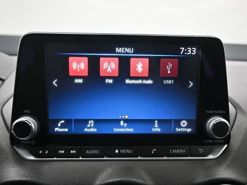 Used 2025 Nissan Sentra SV w/ All-Weather Package image 17