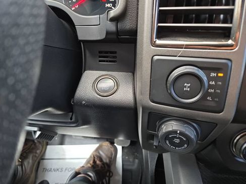 Used 2018 Ford F150 Raptor w/ Equipment Group 802A Luxury AWD/4WD image 22