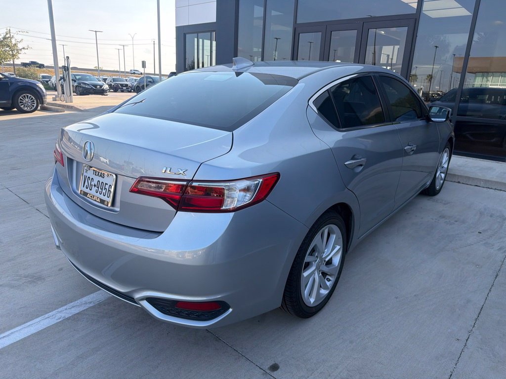 Used 2018 Acura ILX w/ Premium Package FWD image 9