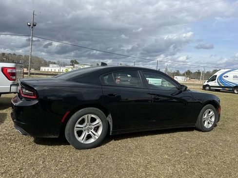 Used 2023 Dodge Charger SXT image 6