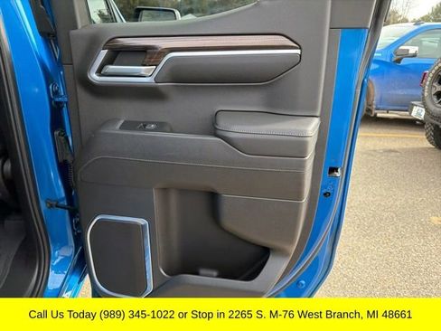Used 2023 Chevrolet Silverado 1500 LT AWD/4WD image 34