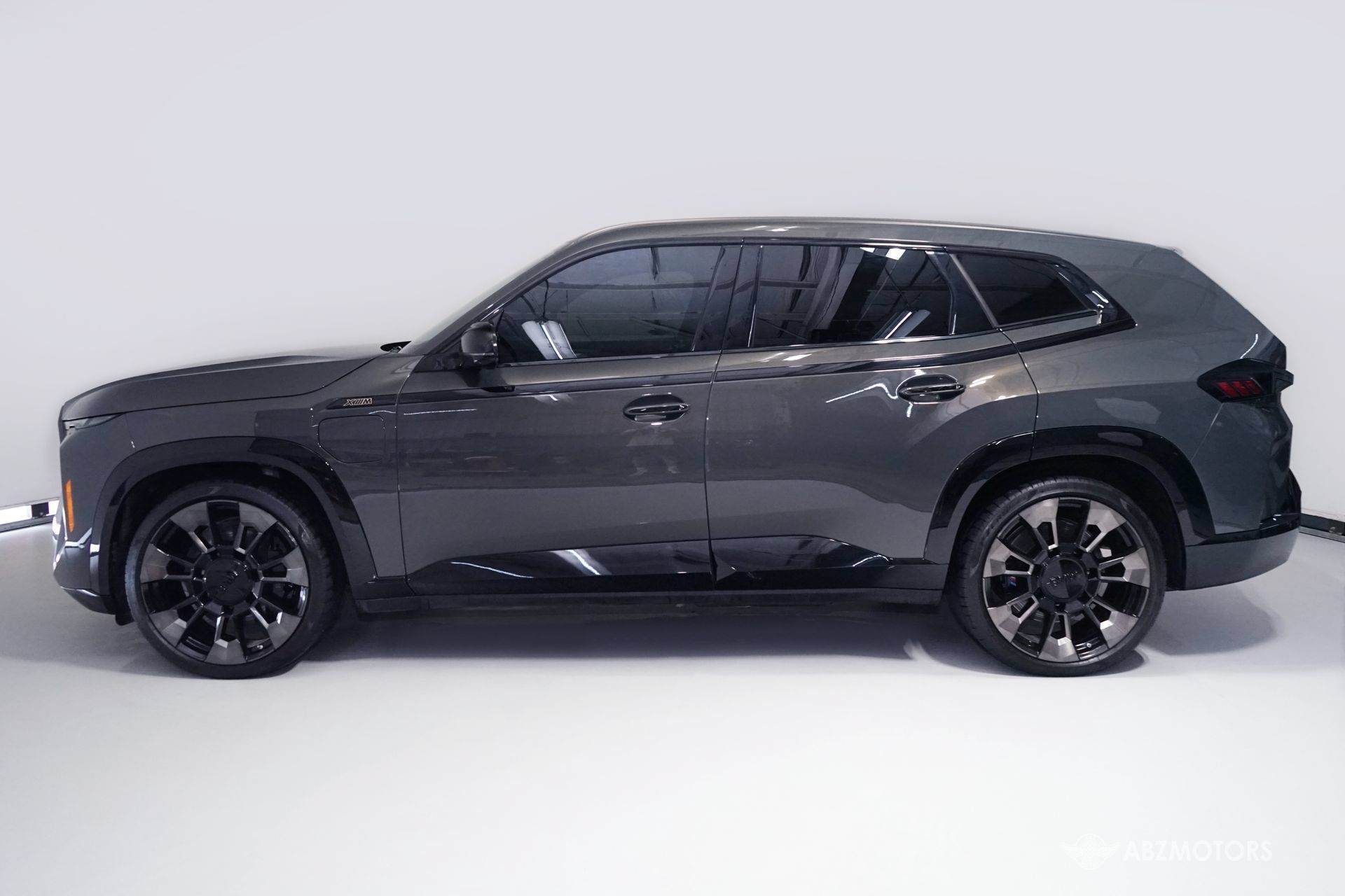 Used 2023 BMW XM AWD/4WD image 4