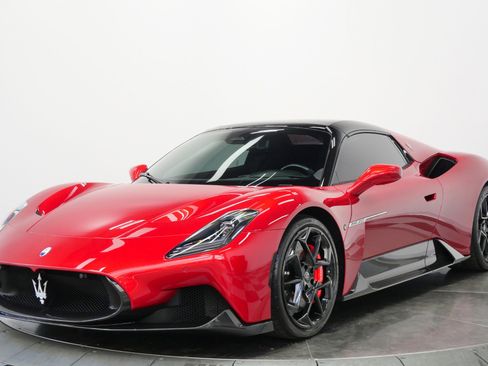 Used 2023 Maserati MC20 Spyder RWD image 5