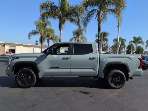 Used 2025 Toyota Tundra Limited w/ TRD Off-Road Package AWD/4WD image 7