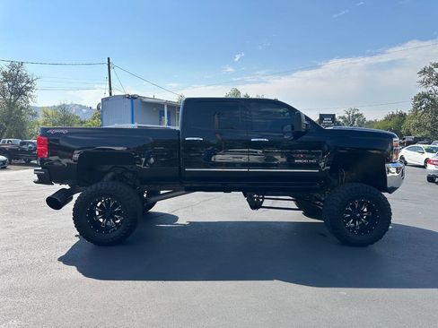 Used 2015 Chevrolet Silverado 2500 LTZ w/ Duramax Plus Package image 20