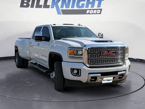 Used 2019 GMC Sierra 3500 Denali w/ Duramax Plus Package AWD/4WD image 7