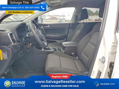 Used 2017 Kia Sportage LX AWD/4WD image 9
