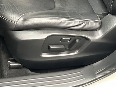 Used 2019 MAZDA CX-9 Touring w/ Touring Premium Package image 10