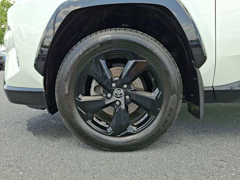 Used 2021 Toyota RAV4 XSE AWD/4WD image 10
