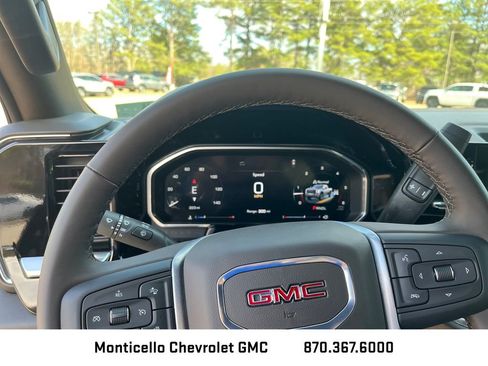 New 2026 GMC Sierra 2500 SLT w/ SLT Premium Package image 12