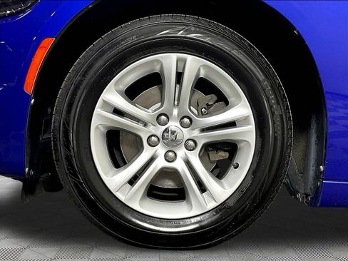 Used 2021 Dodge Charger SXT w/ Leather Interior Group RWD image 34